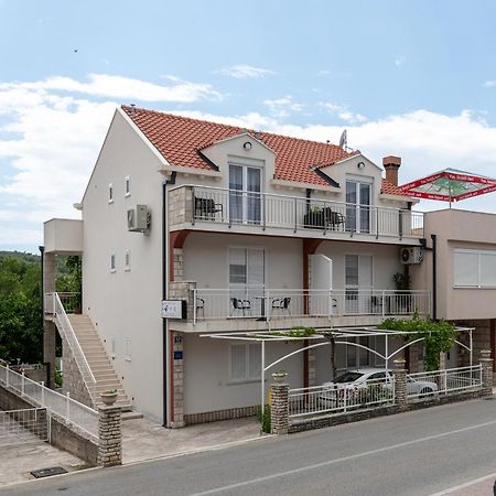 Studio Apartment Boksic Млини Екстер'єр фото